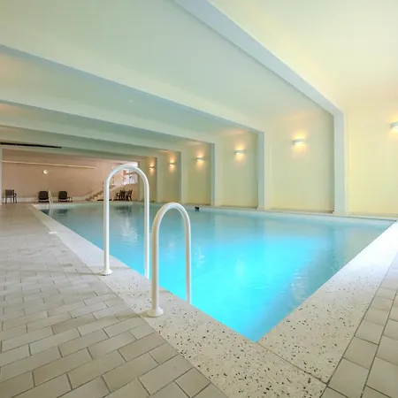 Irmella 39 By Vacations, Mit Pool & Sauna * 아로사